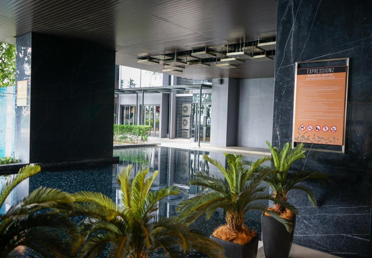 Expressionz Kl By Perfect Host Aparthotel